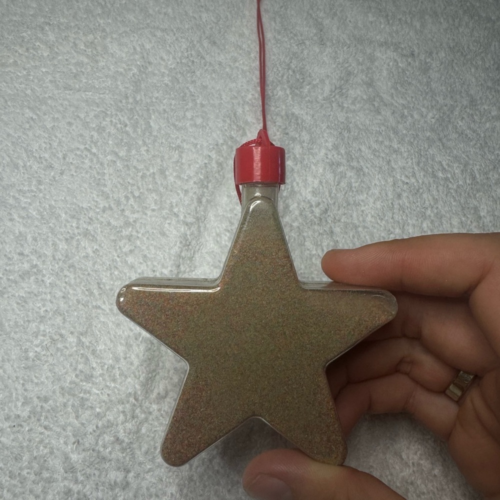 Star Filled With Sand Plastic Necklace